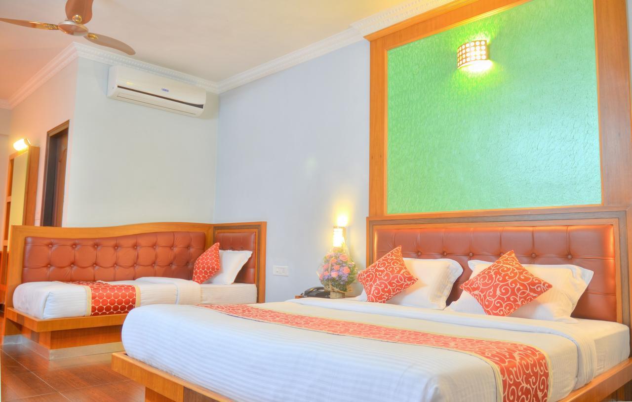 Akshaya Palace Inn Mysore Esterno foto